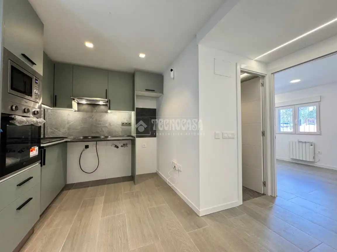 Kitchen of Flat for sale in Alcobendas  with Air Conditioner and Heating