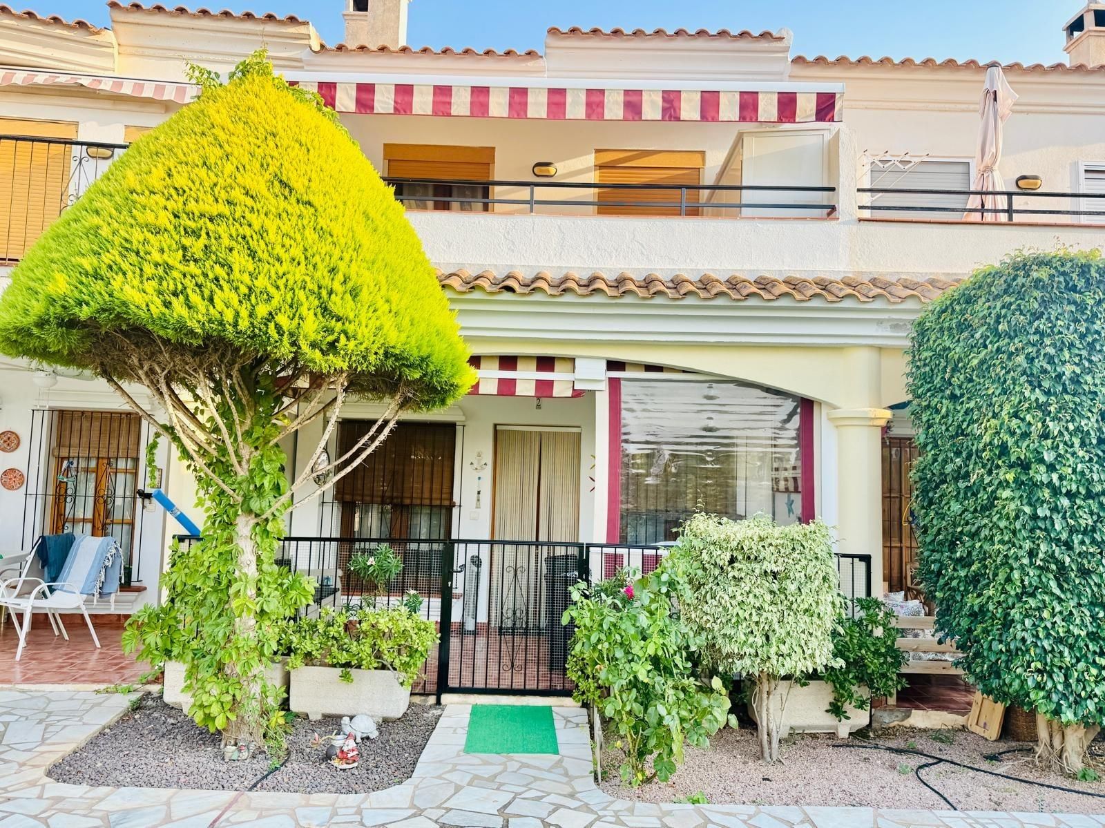 Exterior view of Single-family semi-detached for sale in Águilas  with Air Conditioner, Heating and Private garden