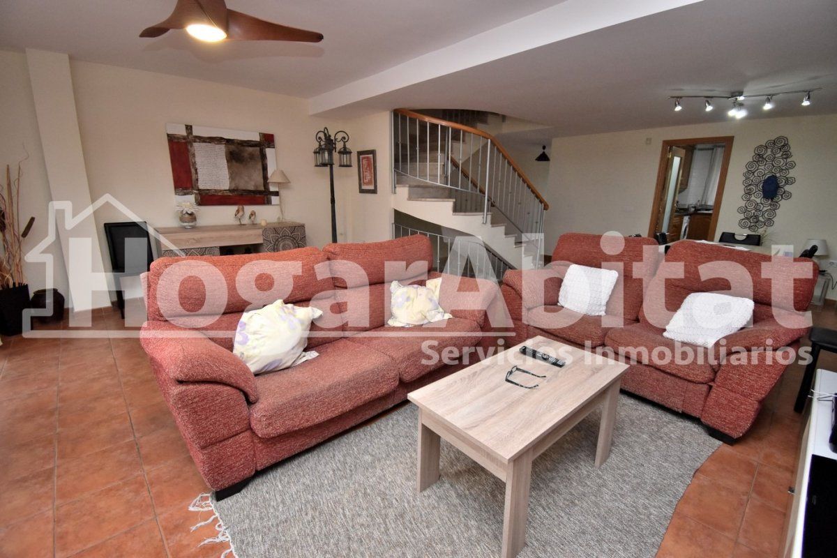 Casa adosada en venda en Burriana / Borriana amb Jardí privat, Terrassa i Piscina comunitària