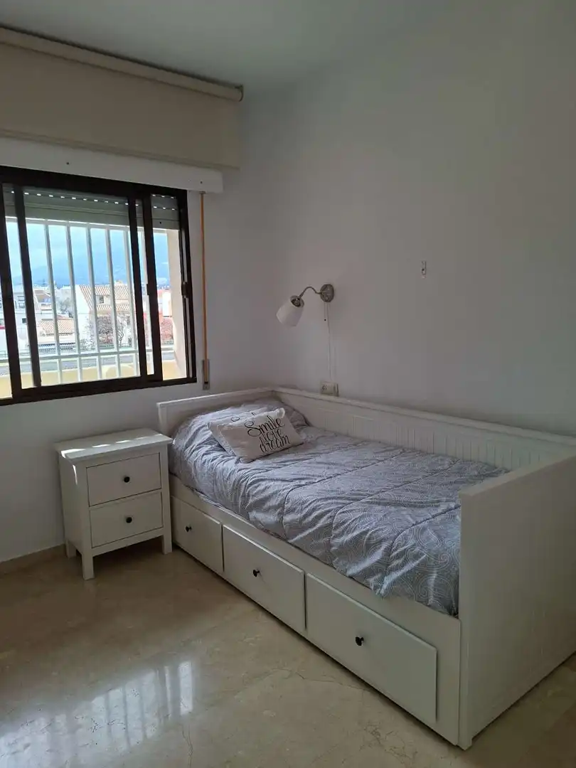 Bedroom of Flat for rent in Fuengirola  with Air Conditioner, Terrace and Swimming Pool