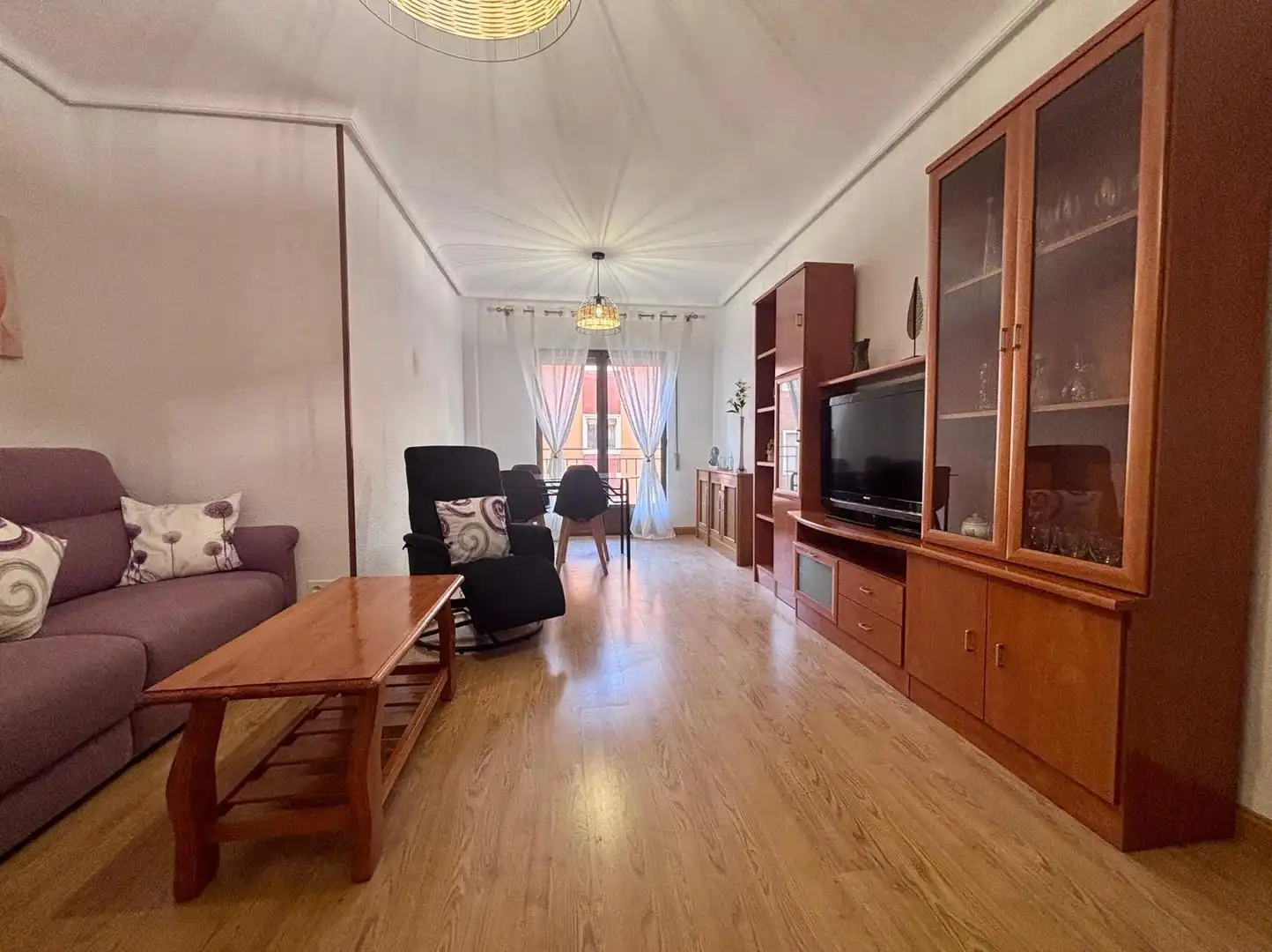 Living room of Flat for rent in Salamanca  with Heating, Furnished and Balcony