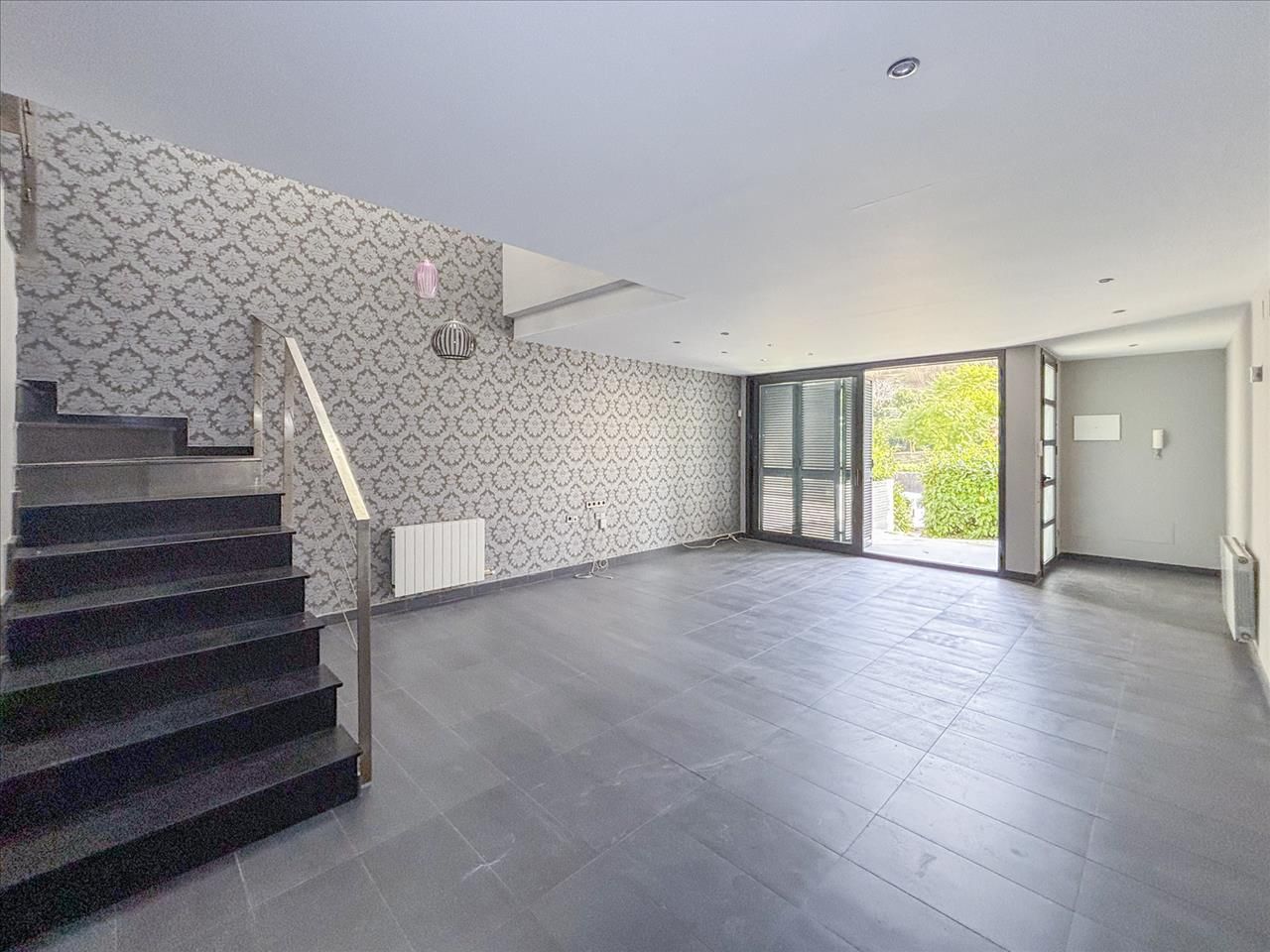 Casa adosada en venda en Arenys de Mar amb Jardí privat, Terrassa i Balcó