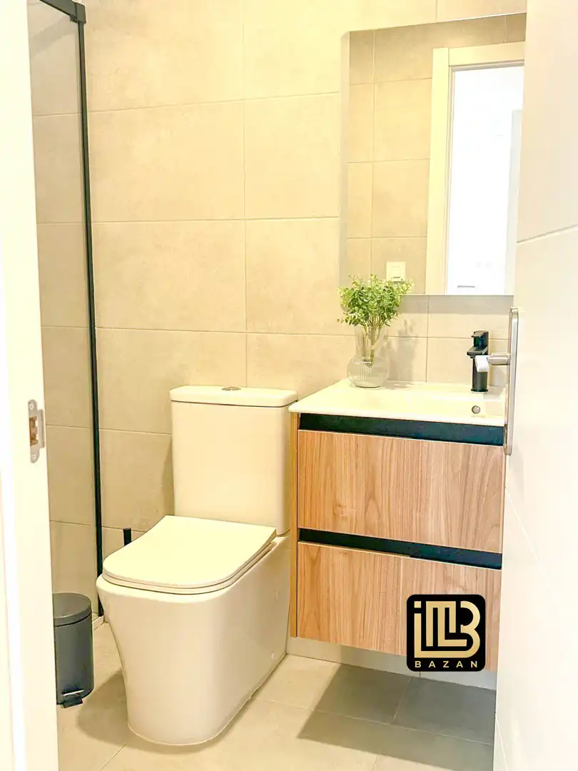 Badezimmer von Wohnung zur Miete in Málaga mit Klimaanlage, Heizung und Parkett