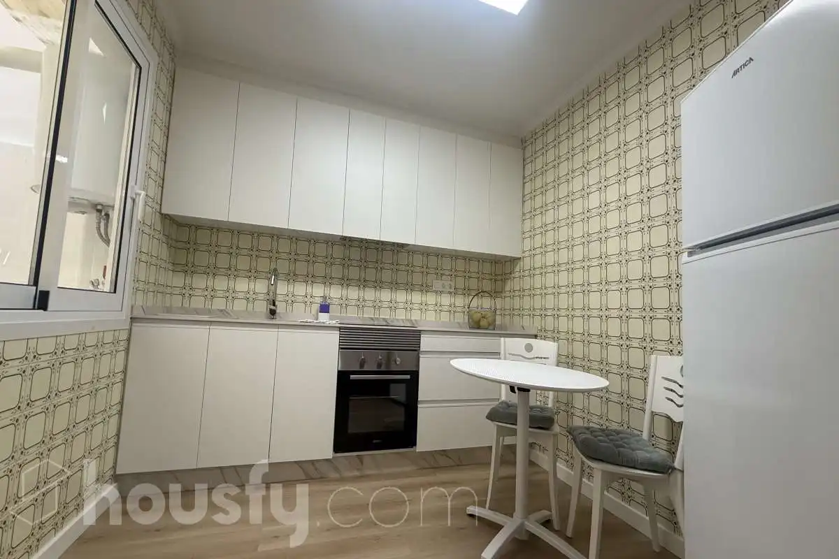 Küche von Wohnung zur Miete in Torrevieja mit Parkett, Terrasse und Möbliert