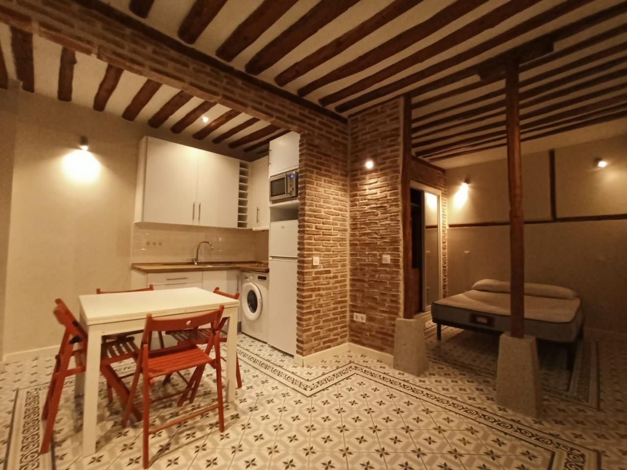 Cocina de Planta baja de alquiler en  Madrid Capital con Calefacción, Amueblado y Internet