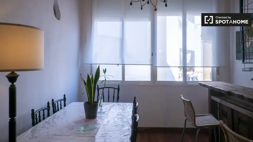 Flat with terrace to rent in L'Eixample, imagen 9