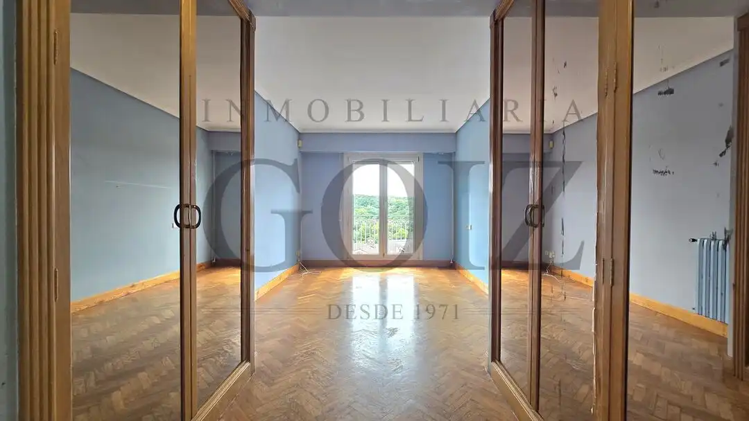 Habitación de Casa adosada en venta en Donostia - San Sebastián  con Calefacción, Terraza y Trastero