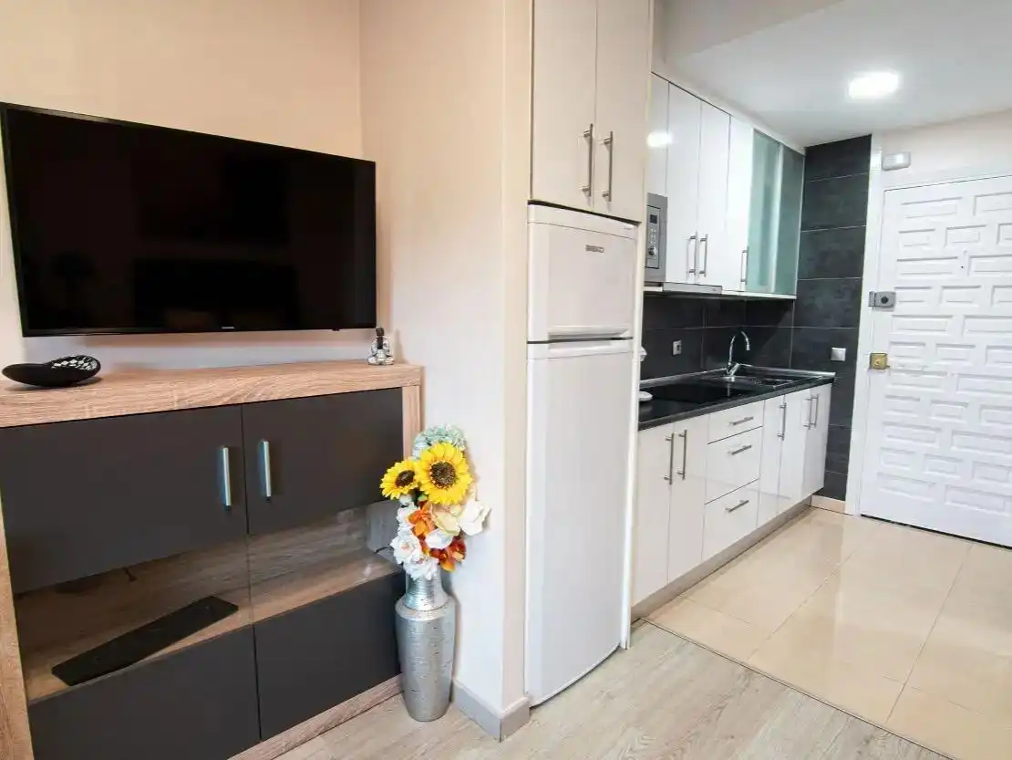 Küche von Wohnung zum Verkauf in Benalmádena mit Klimaanlage, Terrasse und Möbliert