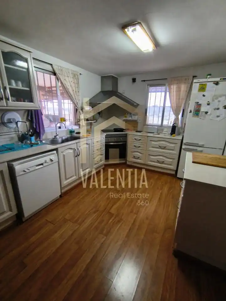 Kitchen of Houses for sale in Buñol  with Air Conditioner, Furnished and Alarm
