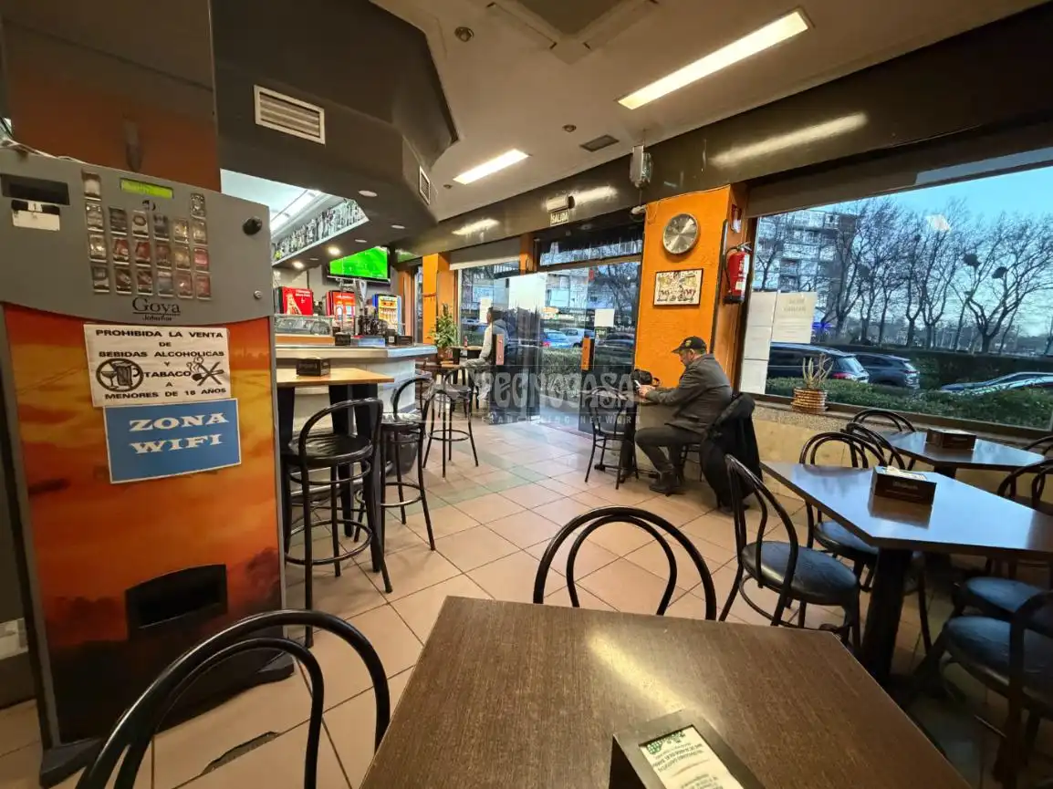 Local comercial en venda a Latina, imagen 8