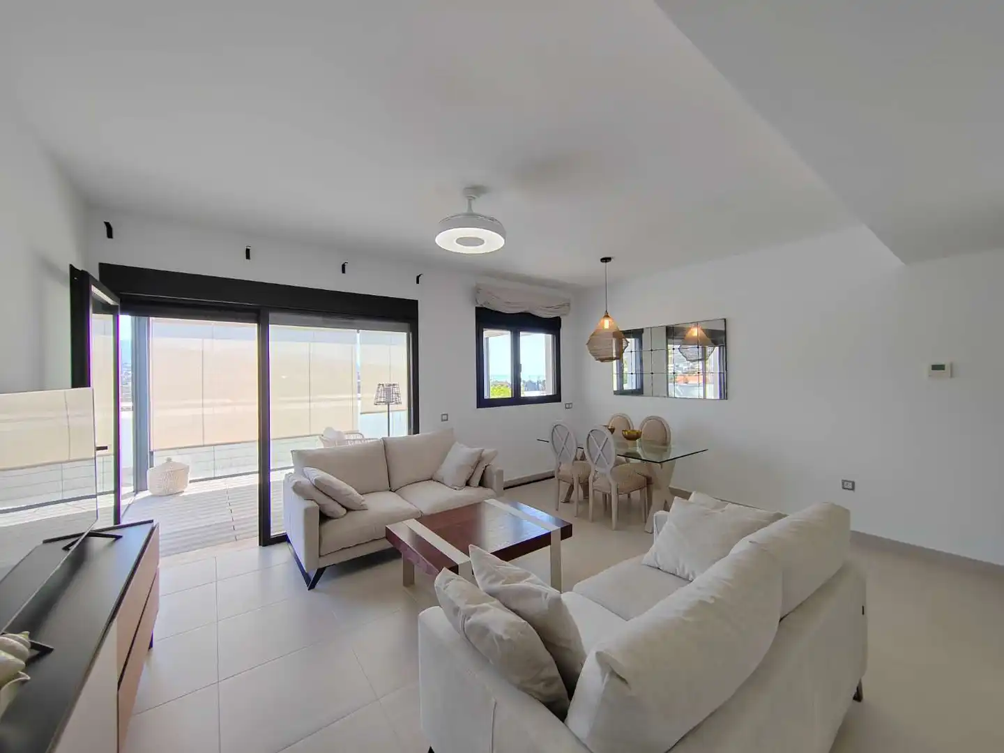 Living room of Attic for sale in Vélez-Málaga  with Air Conditioner, Swimming Pool and Internet