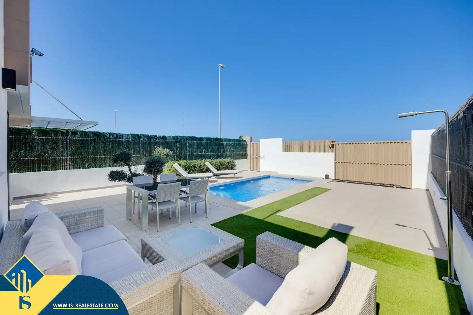 Villa mit Pool zum Verkauf in El Raso, imagen 2