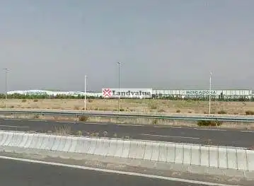 Terreno industrial en venta en Antequera