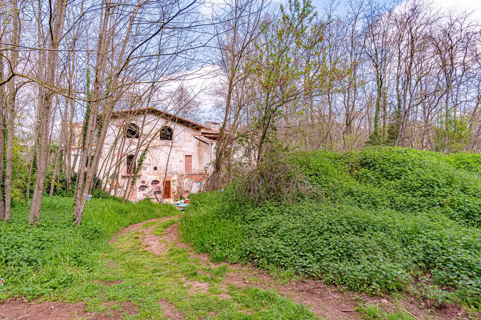 Außenansicht von Country house zum Verkauf in Olot mit Privatgarten, Terrasse und Alarm
