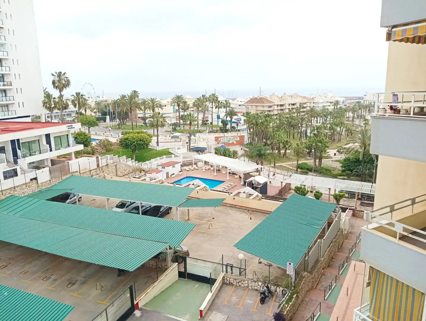 Vista exterior de Apartamento en venta en Benalmádena con Aire acondicionado, Amueblado y Lavadora