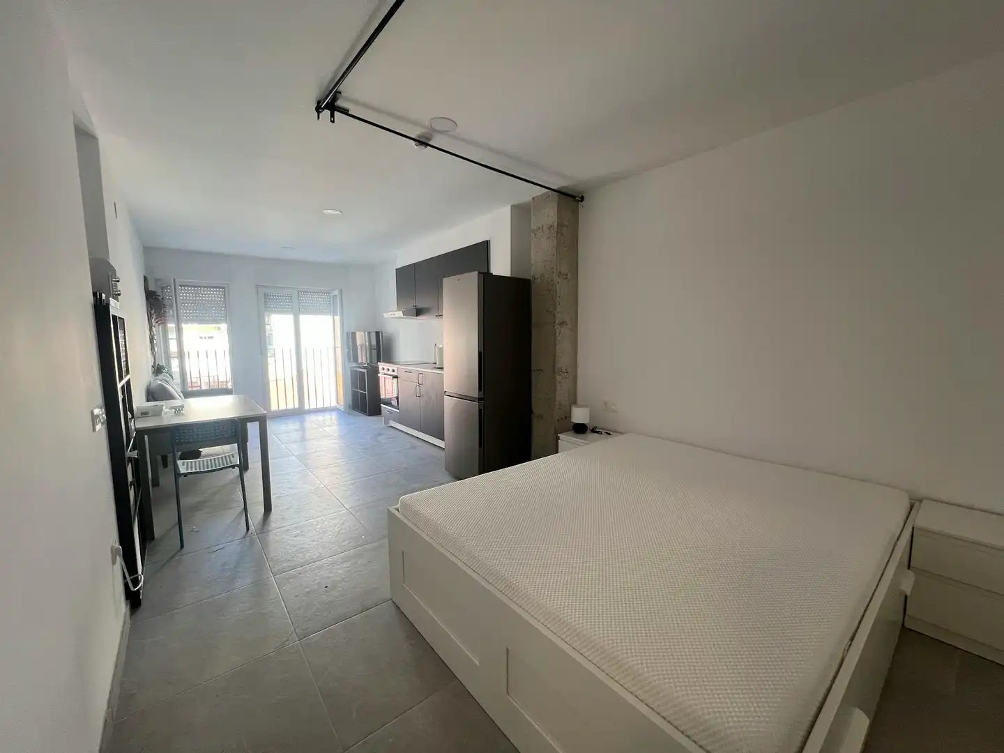 Habitación de Piso de alquiler en Valencia con Aire acondicionado, Calefacción y Amueblado