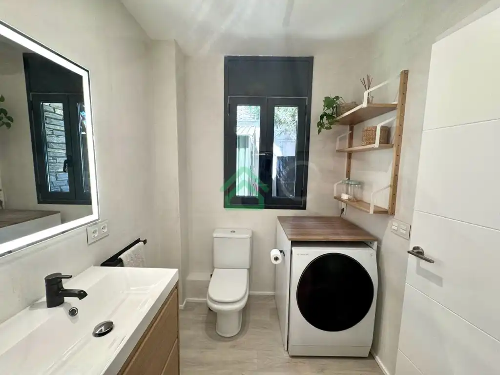 Baño de Piso en venta en Montferrer i Castellbò