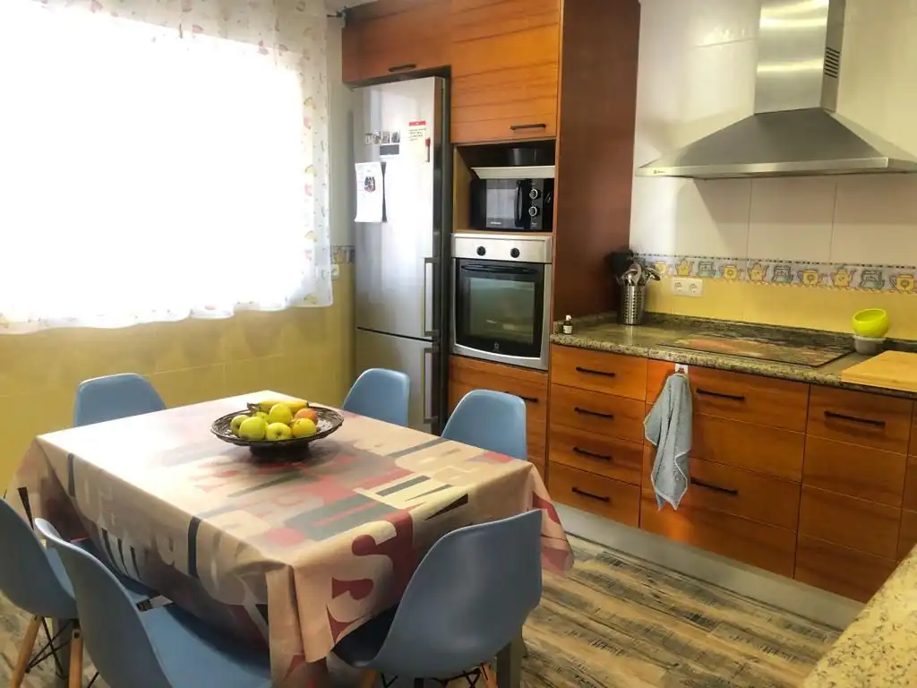 Cuina de Casa o xalet en venda en Benicasim / Benicàssim amb Aire condicionat, Calefacció i Terrassa