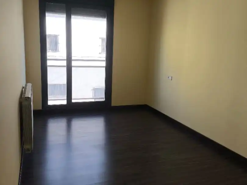 Habitación de Piso en venta en Baños de Río Tobía, La Rioja