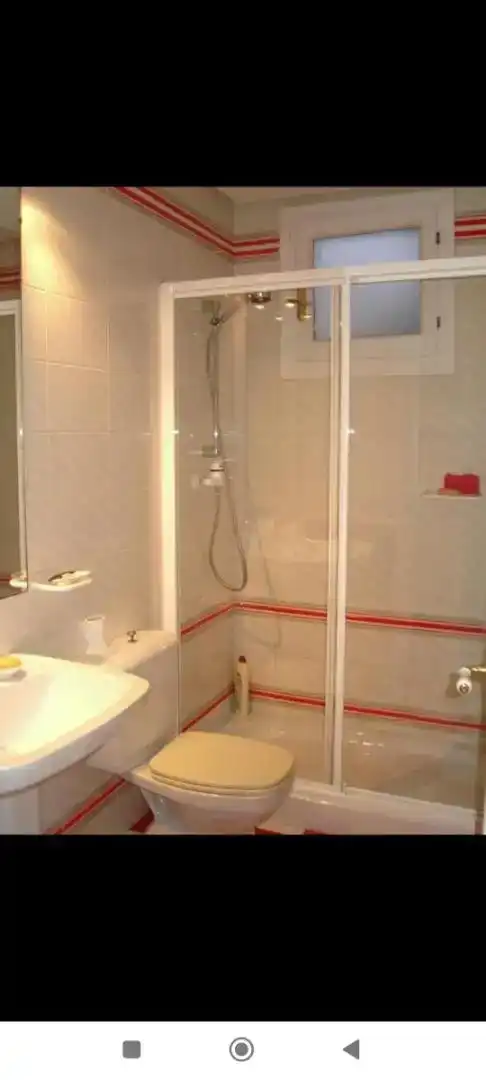 Bany de Casa o xalet en venda en Cuenca Capital amb Piscina i Balcó