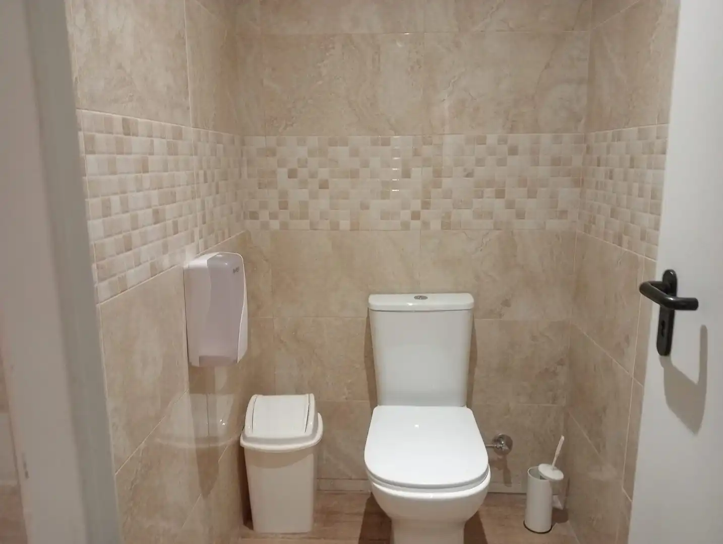 Baño de Local en traspaso en Vila-real con Amueblado