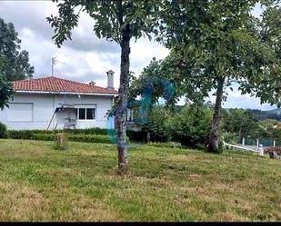 Casa o xalet en venda en Irixoa amb Jardí privat, Terrassa i Piscina