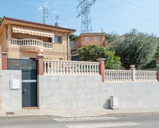 Exterior view of House or chalet for sale in Sant Boi de Llobregat  with Terrace and Balcony