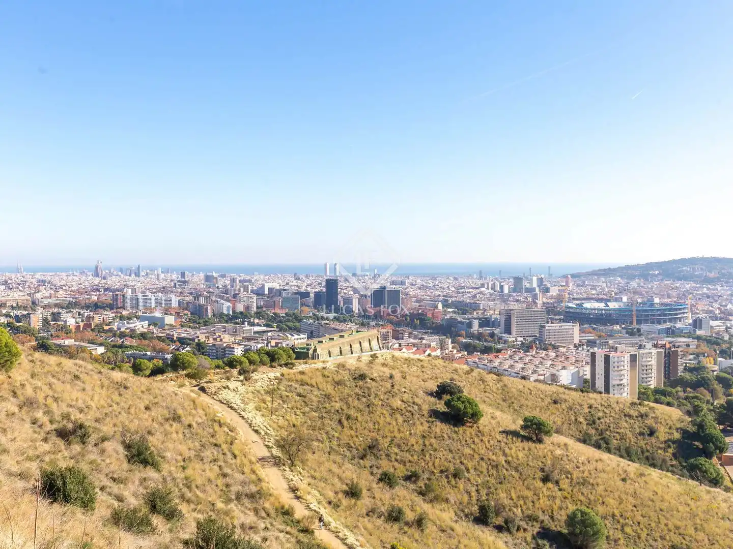 Vista exterior de Casa o xalet en venda en Esplugues de Llobregat amb Aire condicionat, Calefacció i Parquet