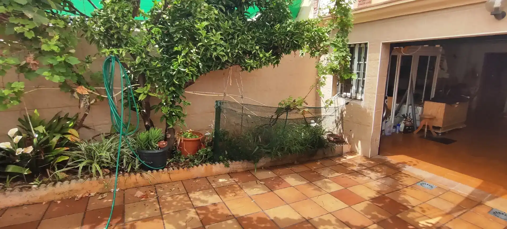 Terrassa de Casa adosada en venda en Algeciras amb Balcó