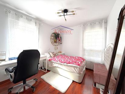 Bedroom of Flat for sale in  Madrid Capital  with Air Conditioner, Heating and Alarm
