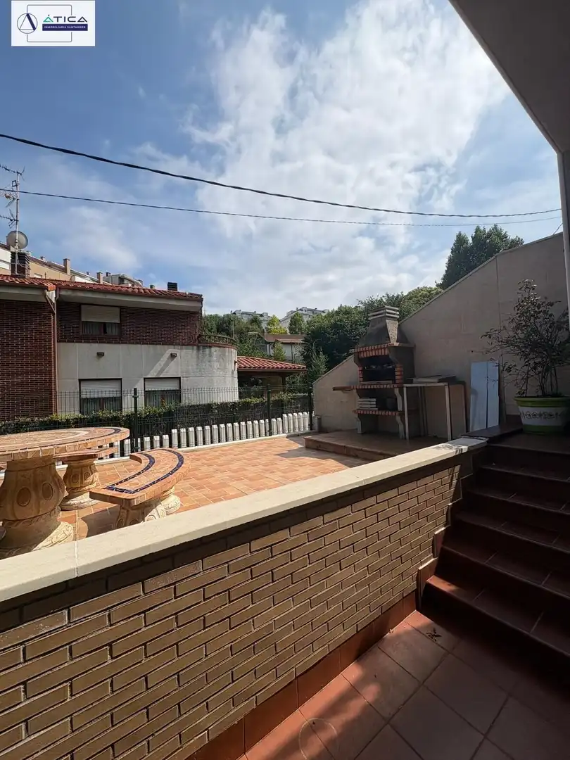 Terraza de Casa adosada en venta en Castro-Urdiales con Aire acondicionado, Calefacción y Jardín privado
