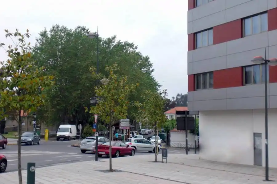 Locale commerciale in vendita a Cambre