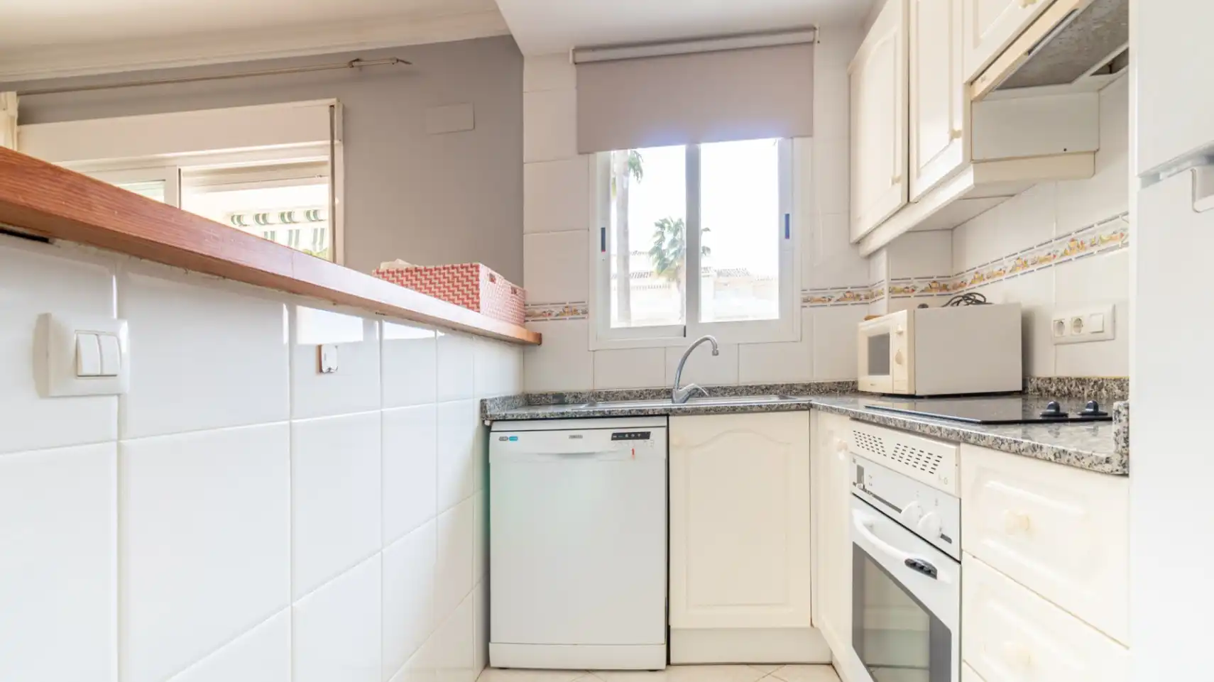 Cocina de Apartamento en venta en Dénia con Jardín privado, Terraza y Trastero