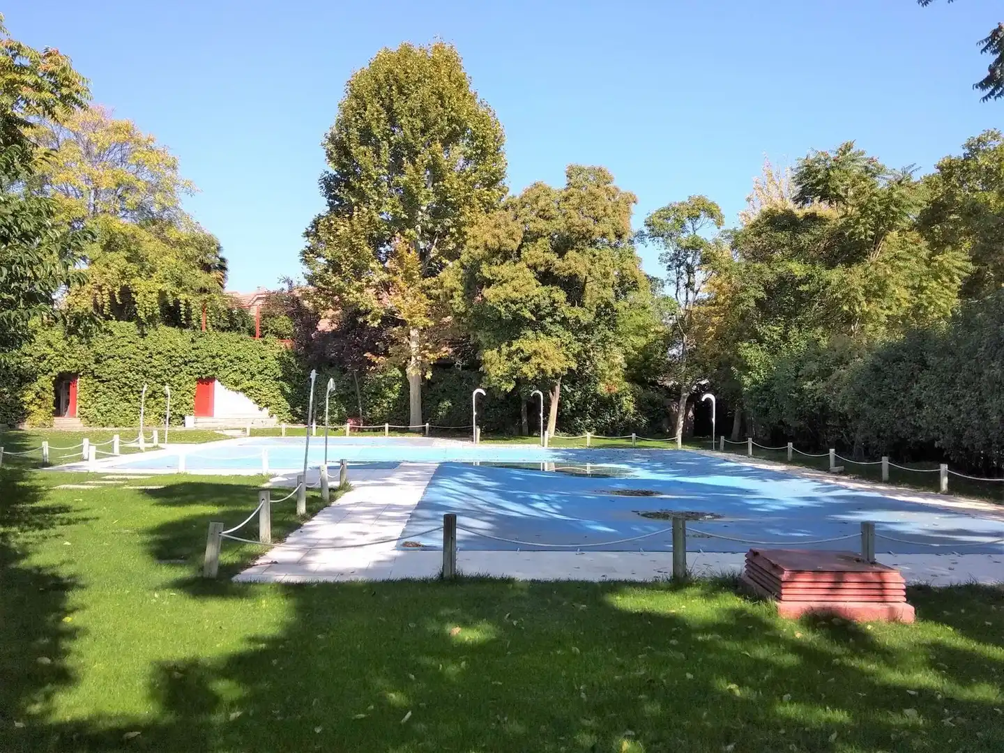 Piscina de Casa o chalet en venta en Madrid con Jardín privado, Terraza y Trastero