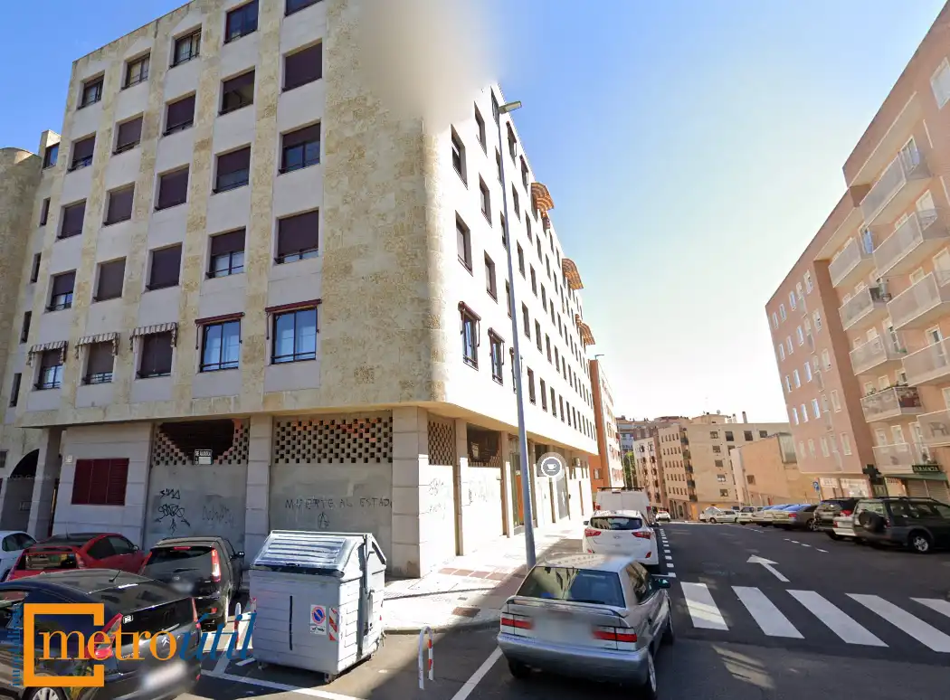Außenansicht von Wohnung zum Verkauf in Salamanca mit Klimaanlage, Heizung und Parkett