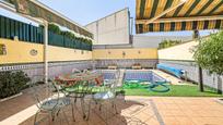 Jardí de Casa adosada en venda en Cúllar Vega amb Aire condicionat i Piscina