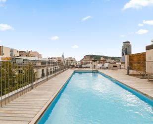 Piscina de Pis de lloguer en  Barcelona Capital amb Aire condicionat i Terrassa