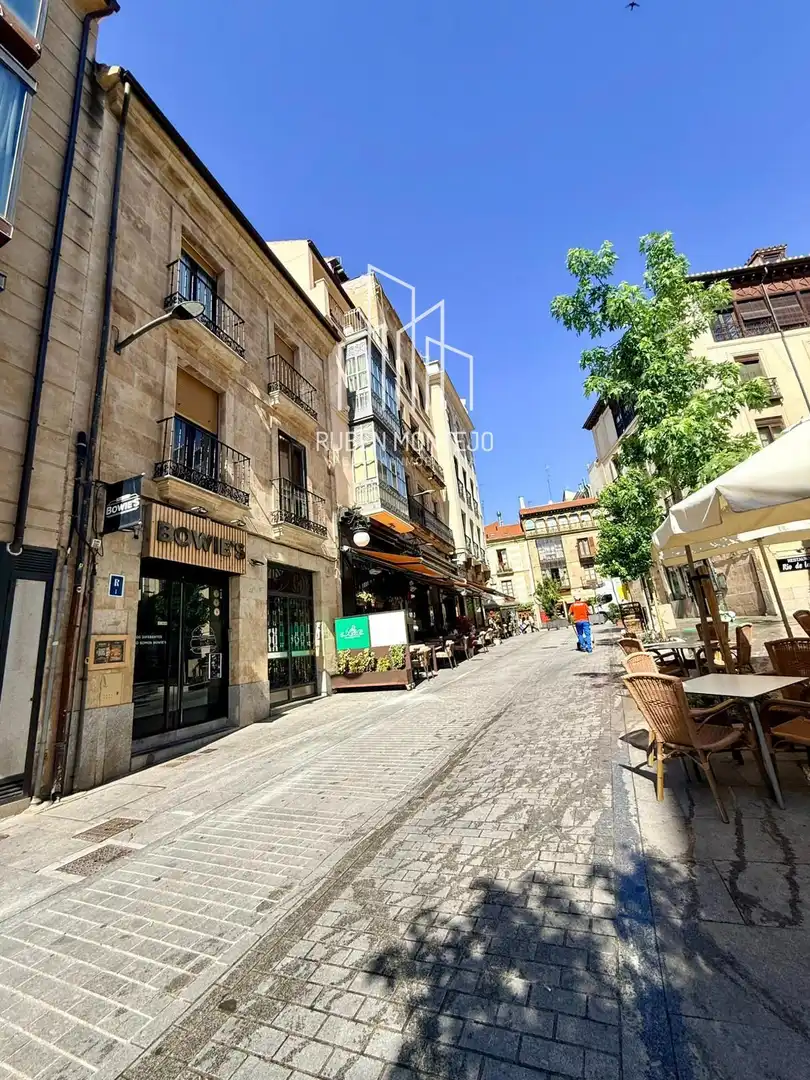 Außenansicht von Wohnung zur Miete in Salamanca mit Heizung, Parkett und Terrasse