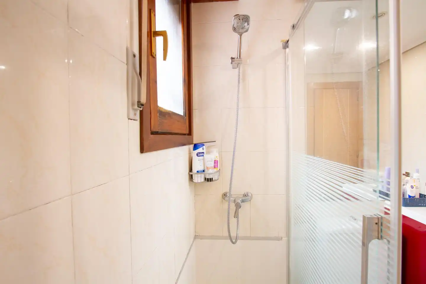 Badezimmer von Maisonette zum Verkauf in Villava / Atarrabia mit Klimaanlage, Heizung und Terrasse