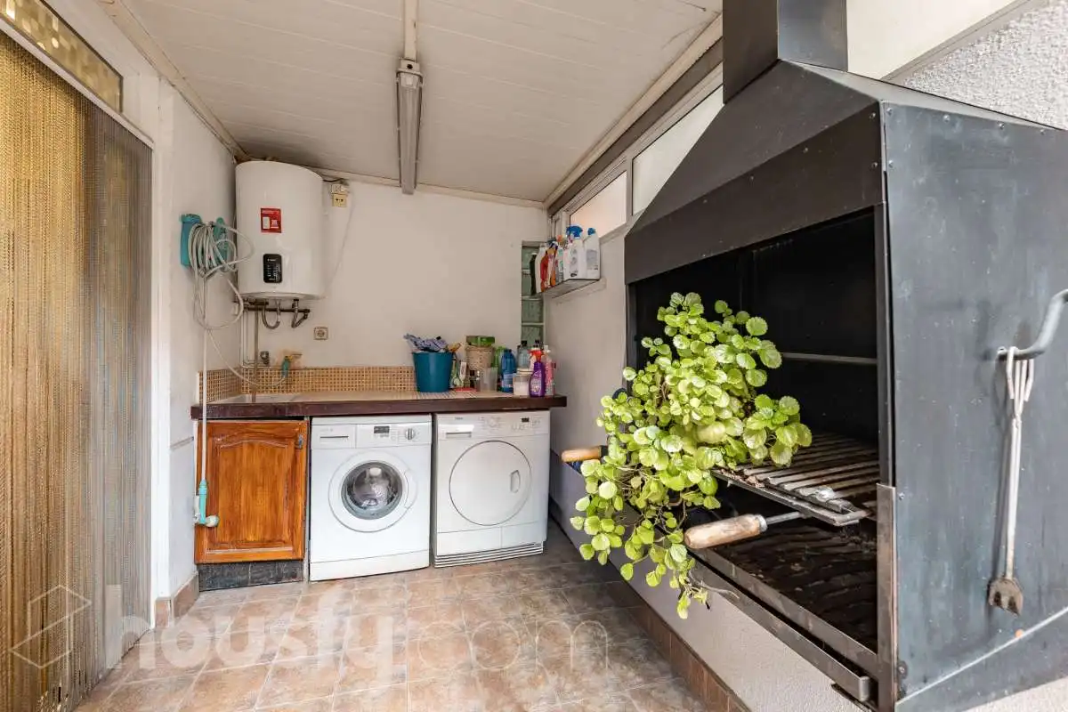 Kitchen of Flat for sale in Pallejà  with Air Conditioner, Heating and Balcony