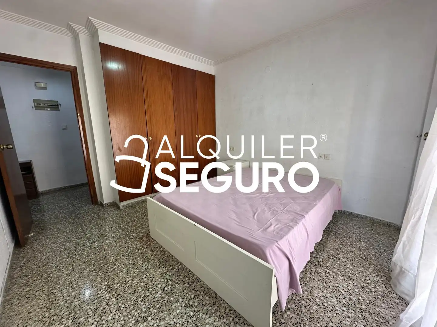 Habitación de Piso de alquiler en Aldaia con Terraza y Amueblado