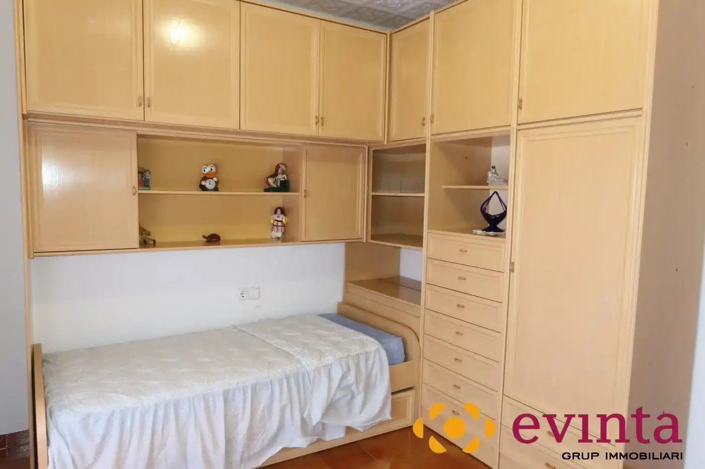 Habitación de Casa o chalet en venta en Vallirana con Calefacción, Jardín privado y Trastero
