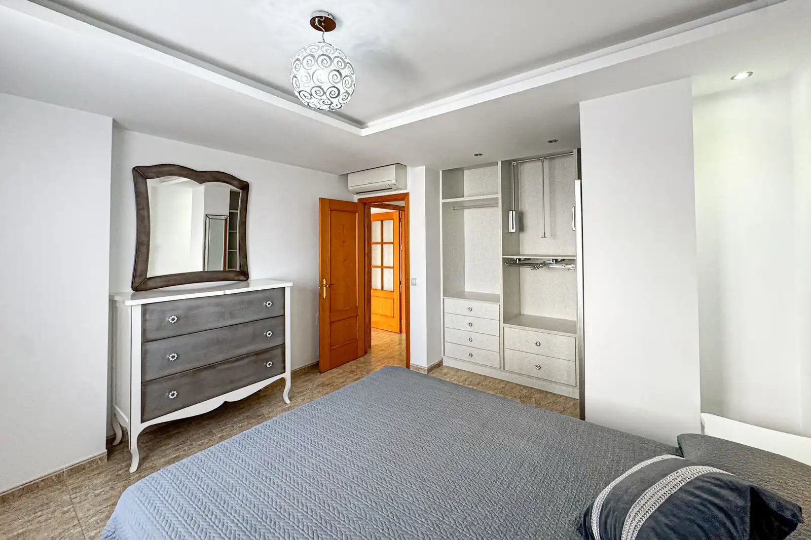 Bedroom of Flat for sale in Vícar