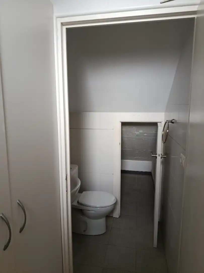 Baño de Local de alquiler en Taramundi con Calefacción y Amueblado