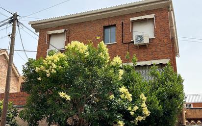 Vista exterior de Casa o xalet en venda en  Madrid Capital amb Calefacció i Terrassa