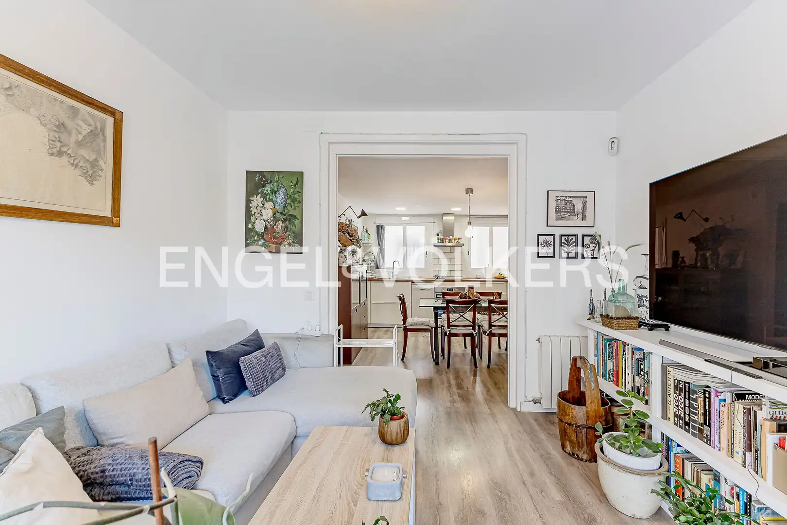 Vista exterior de Piso en venta en Barcelona con Calefacción, Parquet y Terraza