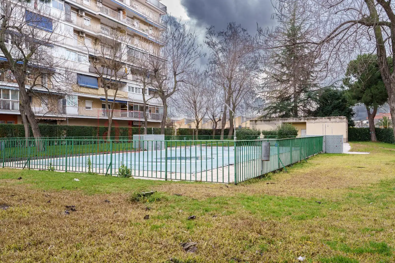 Swimming pool of Ground floor for sale in Móstoles  with Heating, Private garden and Furnished
