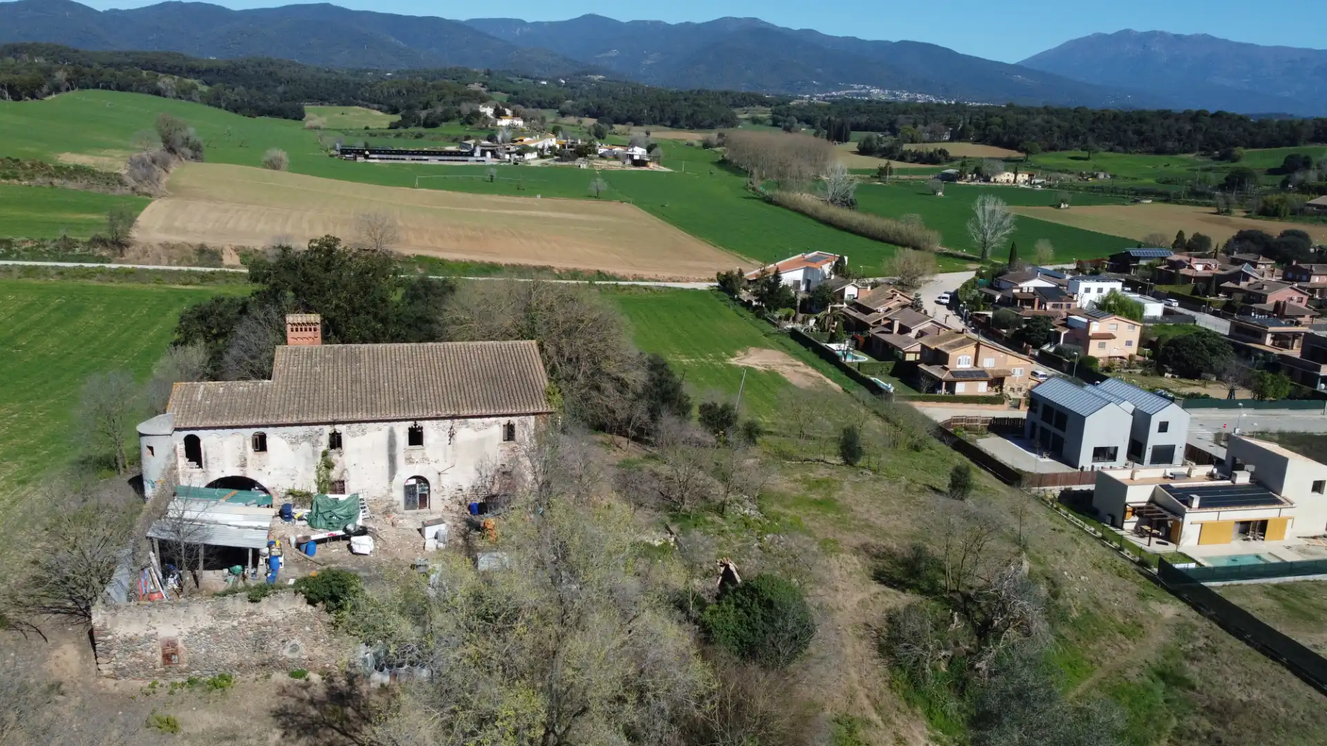 Country house zum Verkauf in Cardedeu mit Privatgarten, Abstellraum und Alarm