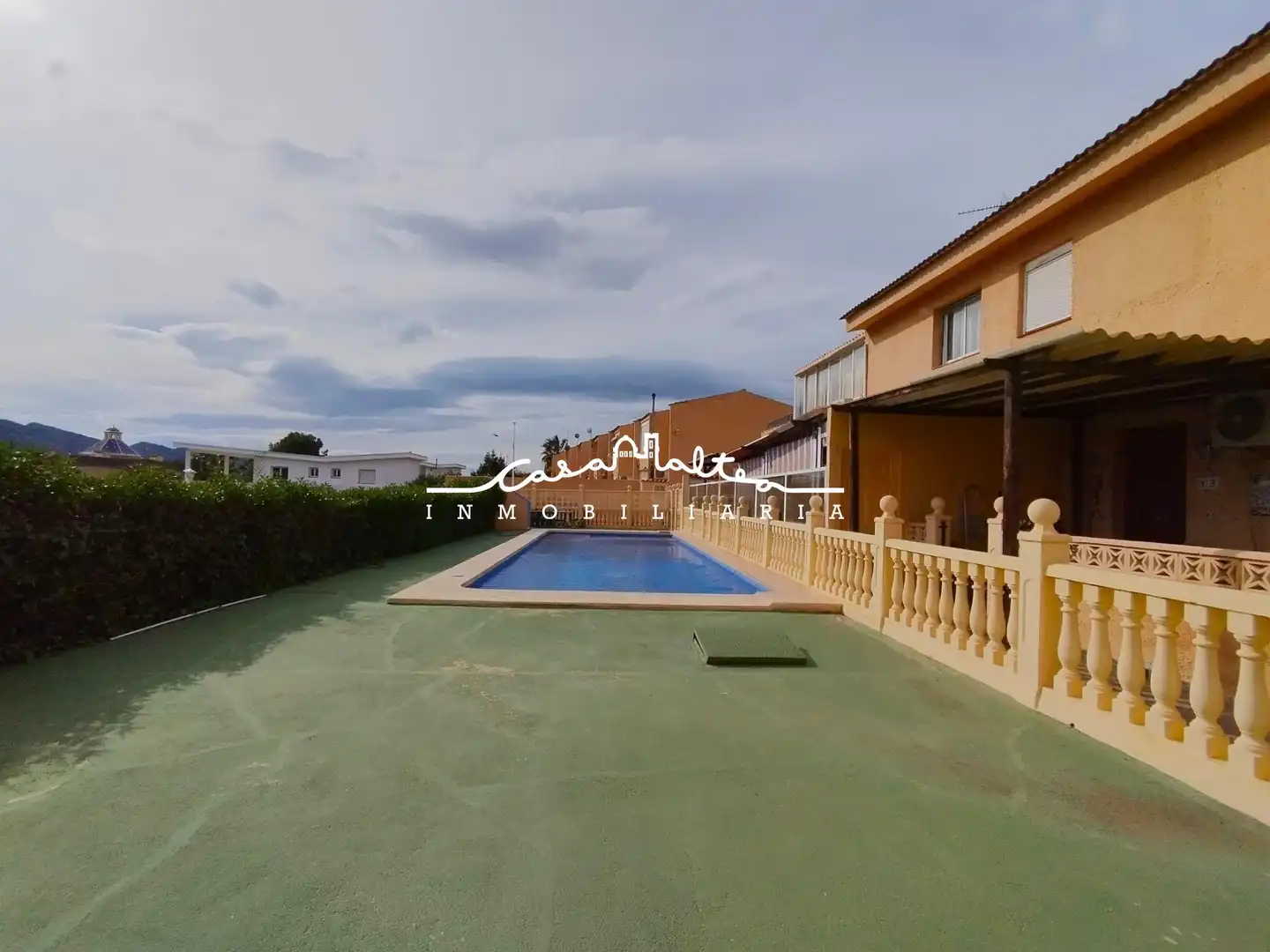 Vista exterior de Apartament de lloguer en Altea amb Aire condicionat, Calefacció i Jardí privat