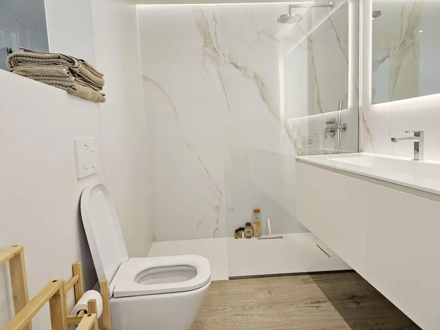 Badezimmer von Wohnungen zur Miete in Pedreguer mit Klimaanlage, Heizung und Privatgarten